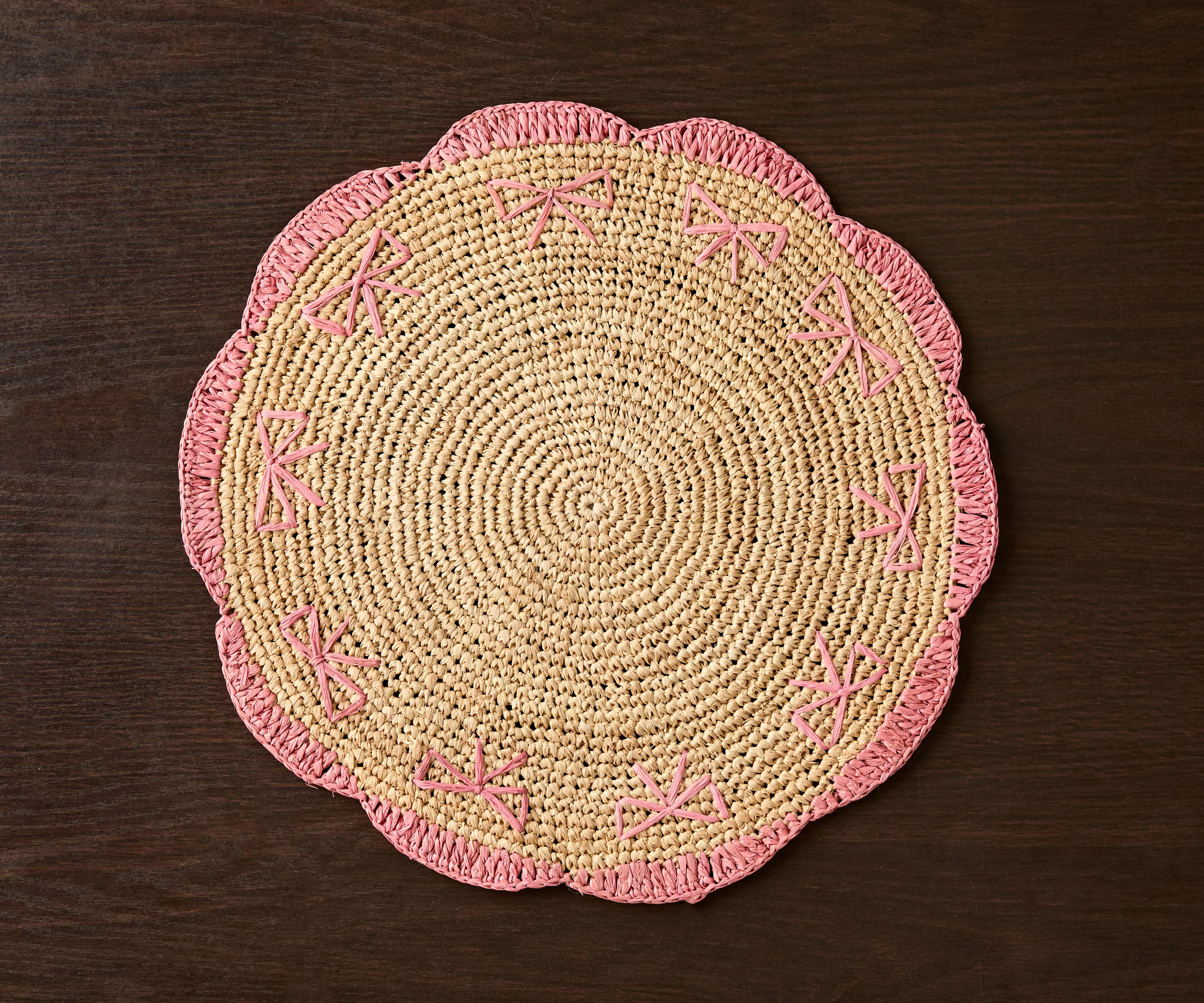 Payton James Handwoven Bow Placemats – Hand-Crocheted Raffia Palm Table Decor
