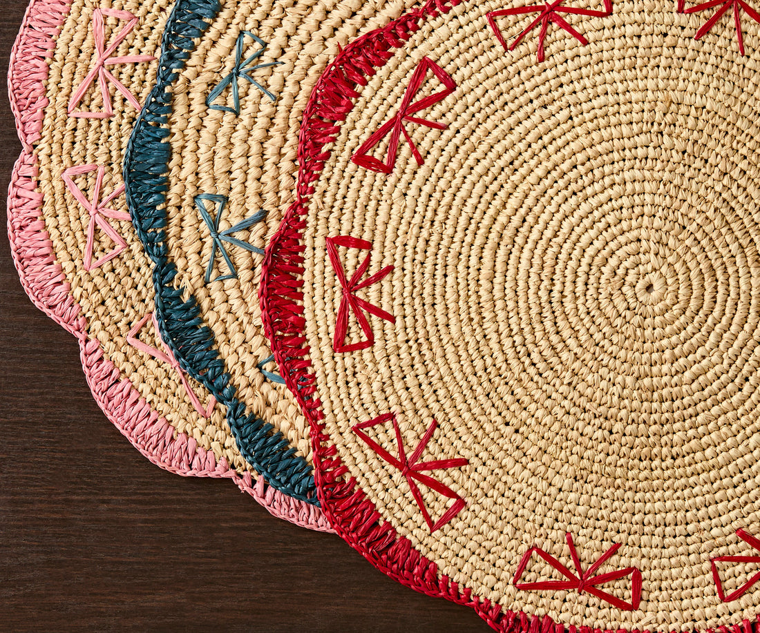 Payton James Handwoven Bow Placemats – Hand-Crocheted Raffia Palm Table Decor
