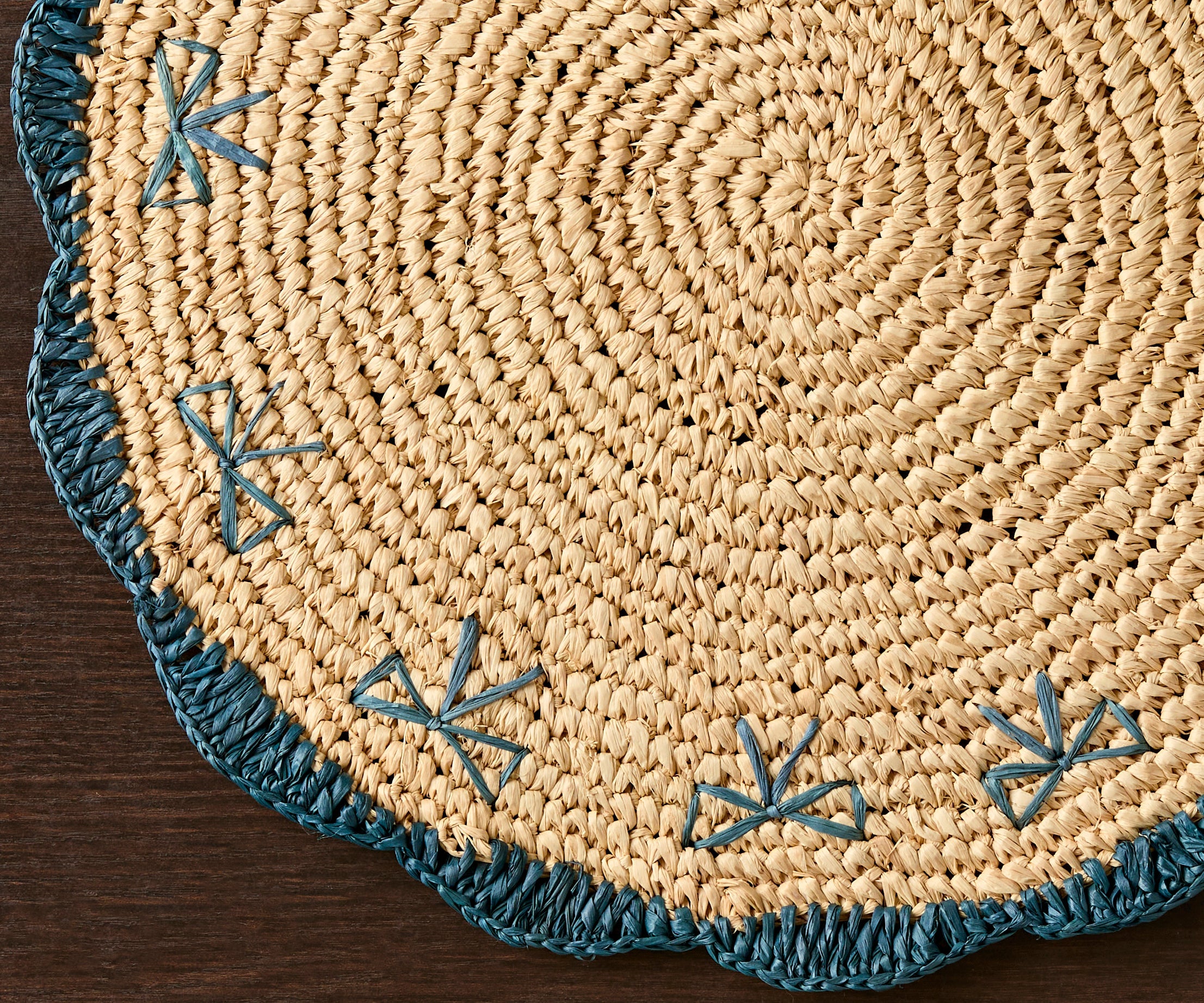 Payton James Handwoven Bow Placemats – Hand-Crocheted Raffia Palm Table Decor