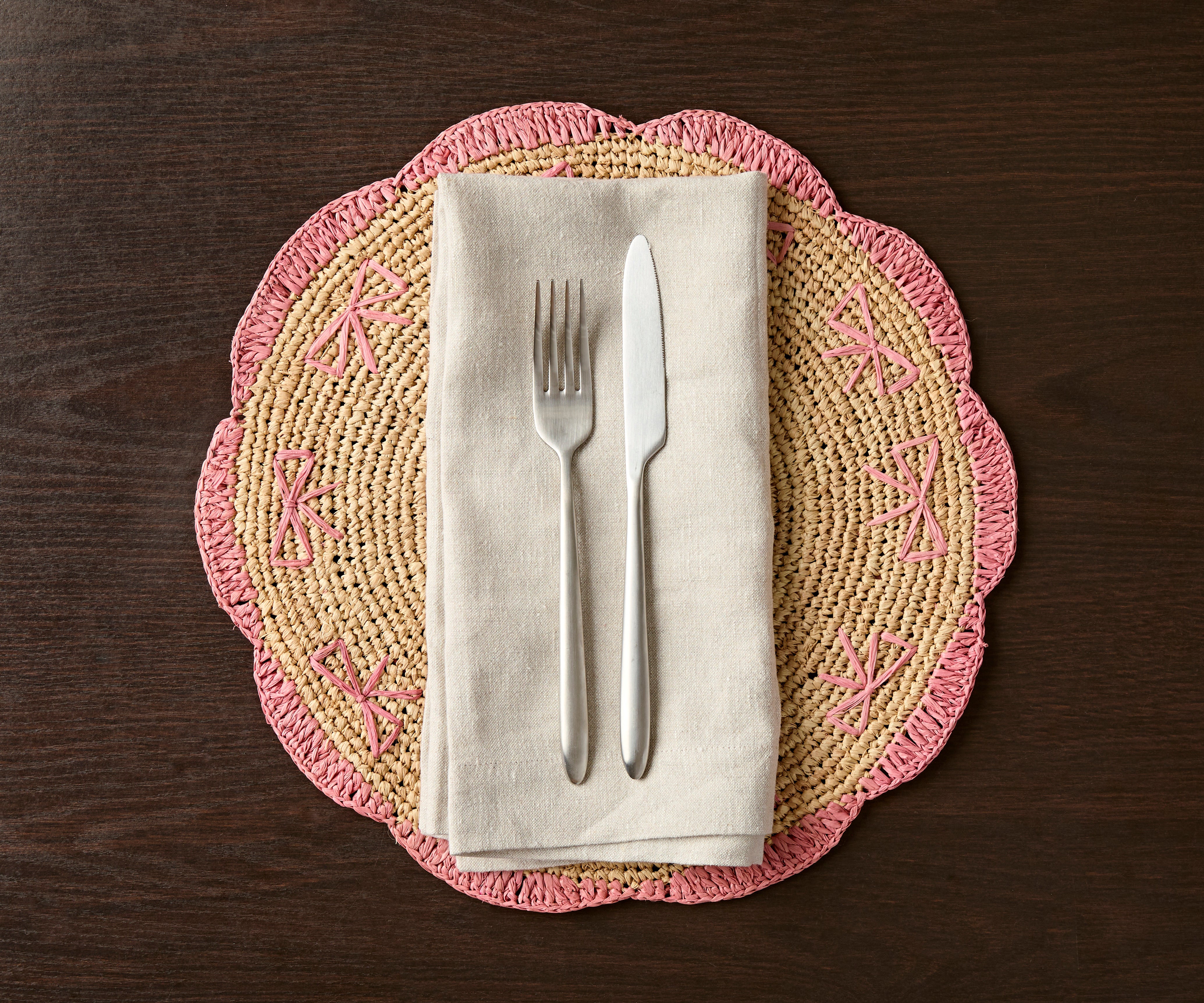 Payton James Handwoven Bow Placemats – Hand-Crocheted Raffia Palm Table Decor