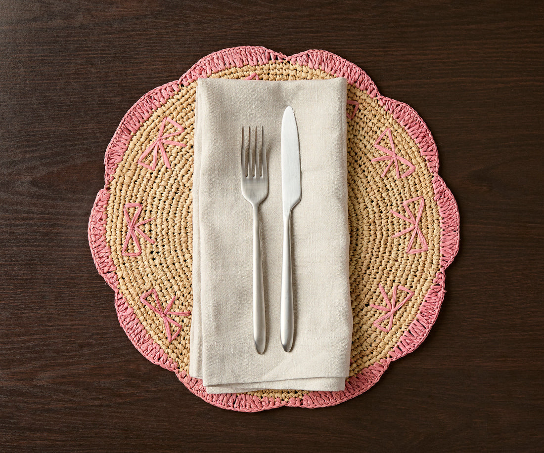 Payton James Handwoven Bow Placemats – Hand-Crocheted Raffia Palm Table Decor
