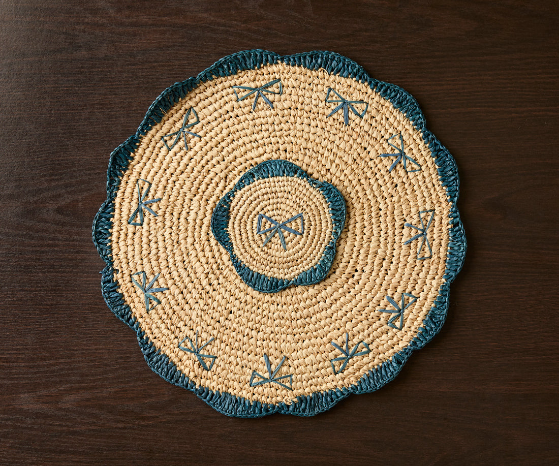 Payton James Handwoven Bow Placemats – Hand-Crocheted Raffia Palm Table Decor