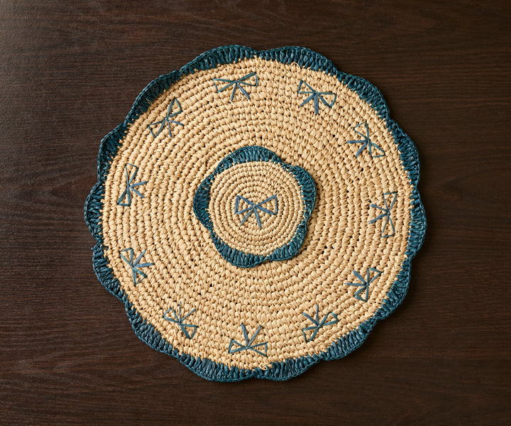 Payton James Handwoven Bow Placemats – Hand-Crocheted Raffia Palm Table Decor