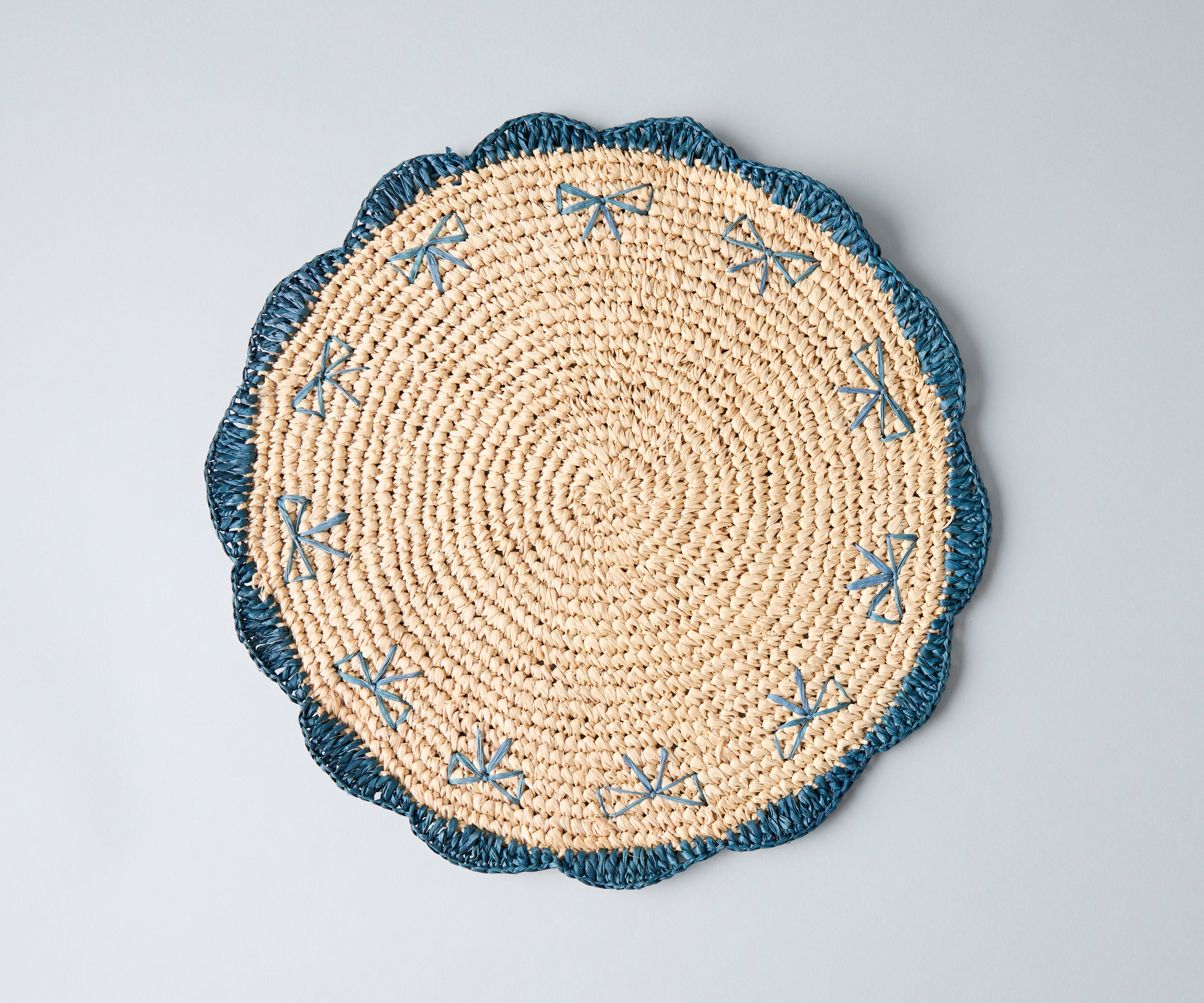 Payton James Handwoven Bow Placemats – Hand-Crocheted Raffia Palm Table Decor