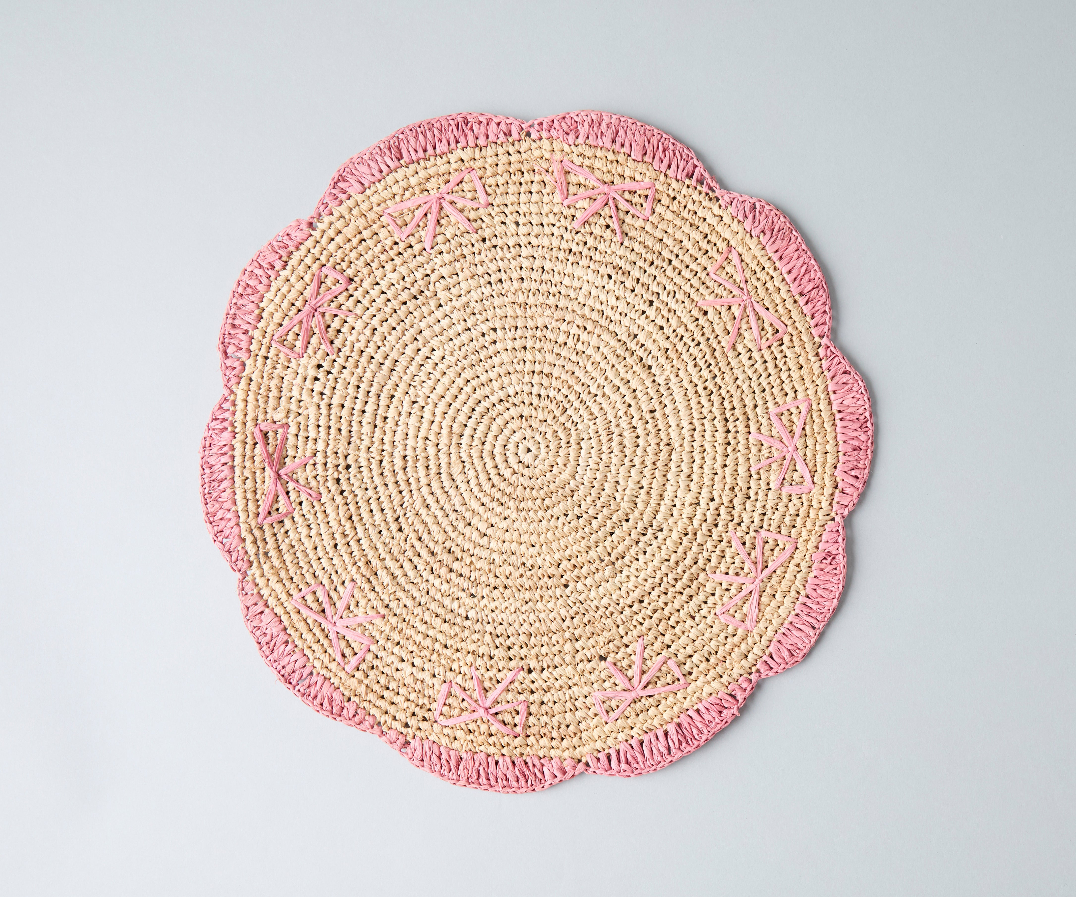Payton James Handwoven Bow Placemats – Hand-Crocheted Raffia Palm Table Decor